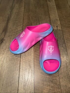 Baseball Lifestyle Cotton Candy Slides *NWOT*